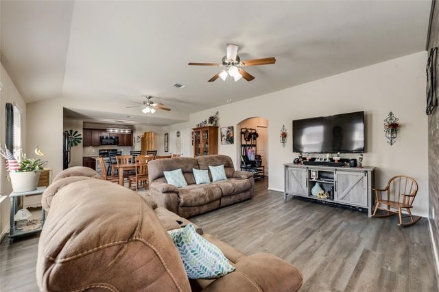 2806 Balleywood Drive, Seagoville, TX 75159