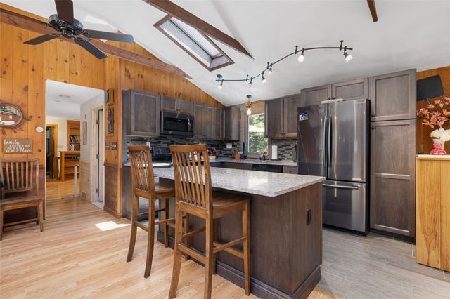 456 Rockland Road, Scituate, RI 02857