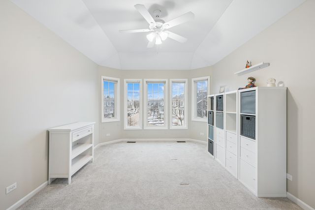 1053 N Glenview Court, Palatine, IL 60067