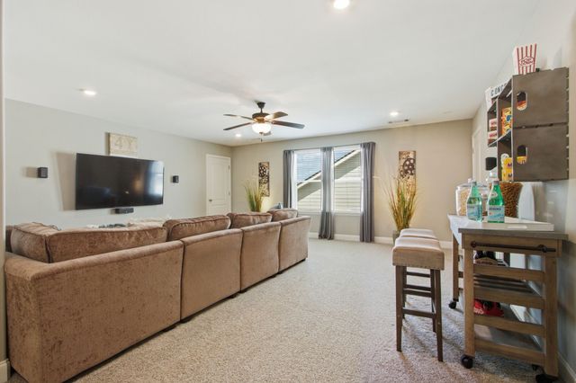304 Eastwood Ln, Spring Hill, TN 37174