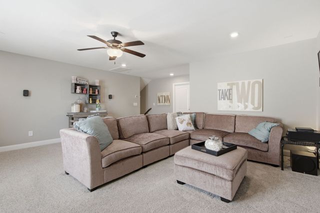 304 Eastwood Ln, Spring Hill, TN 37174