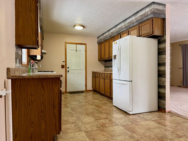 402 E Saint Louis Street, Knox, IN 46534