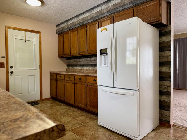 402 E Saint Louis Street, Knox, IN 46534