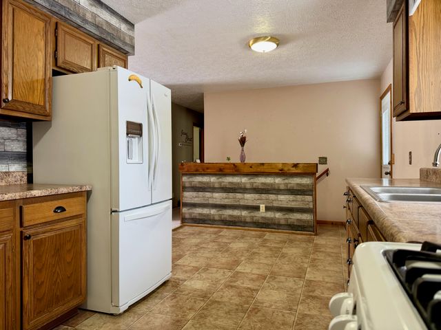 402 E Saint Louis Street, Knox, IN 46534