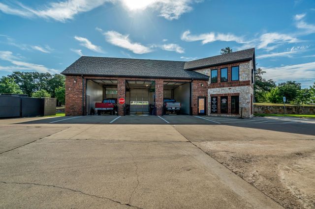 1655 Keller Parkway, Keller, TX 76248