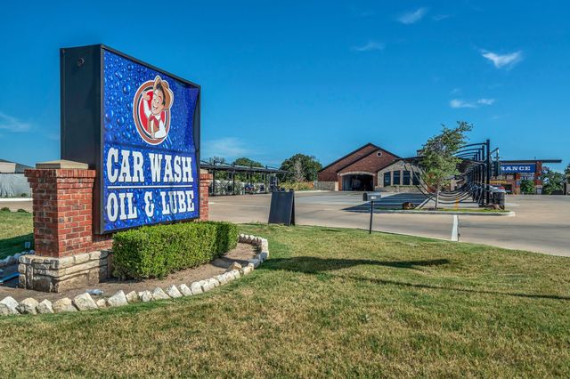 1655 Keller Parkway, Keller, TX 76248