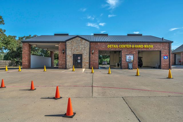 1655 Keller Parkway, Keller, TX 76248