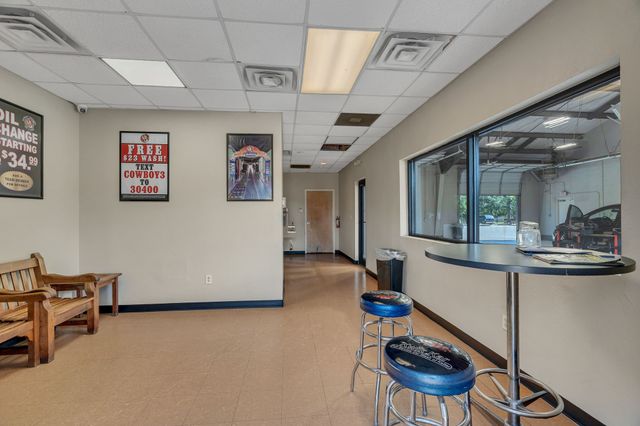 1655 Keller Parkway, Keller, TX 76248
