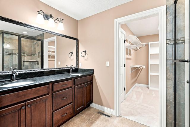 2010 SURREY CT, Columbia, MO 65203