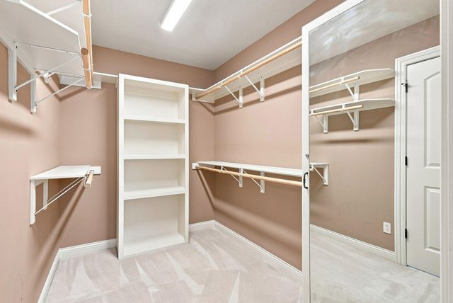 2010 SURREY CT, Columbia, MO 65203