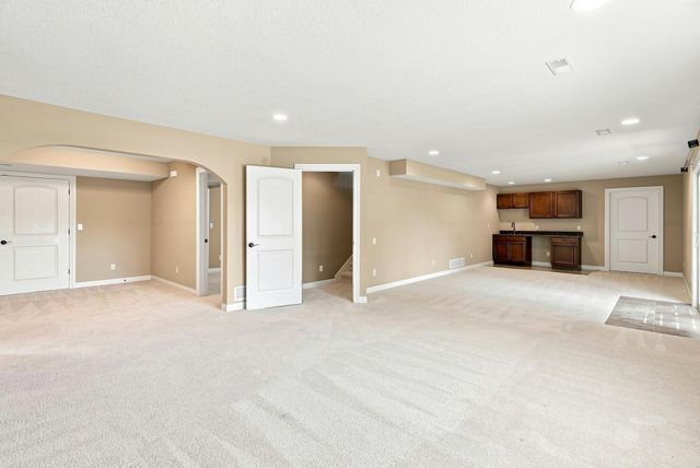 2010 SURREY CT, Columbia, MO 65203