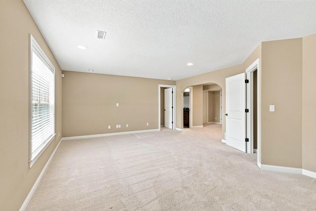 2010 SURREY CT, Columbia, MO 65203