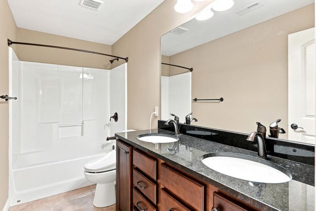 2010 SURREY CT, Columbia, MO 65203