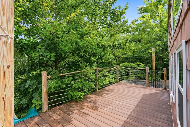 2010 SURREY CT, Columbia, MO 65203