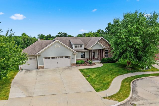 2010 SURREY CT, Columbia, MO 65203