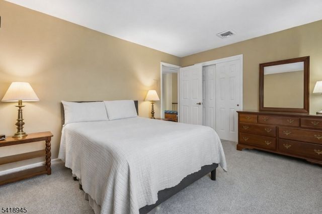 9 Klara Ct, Madison Boro, NJ 07940