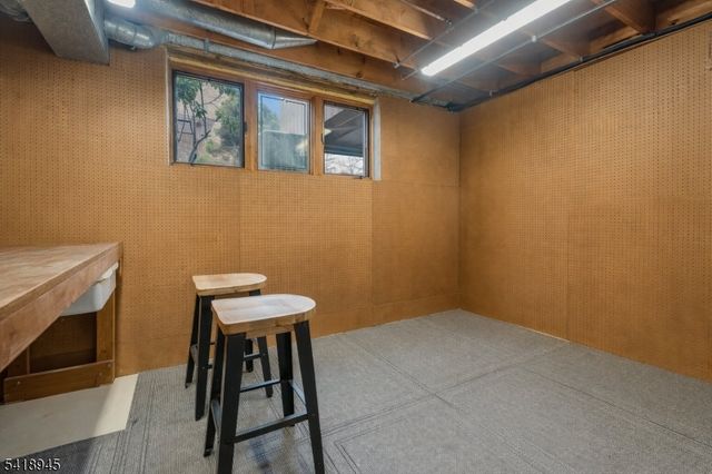 9 Klara Ct, Madison Boro, NJ 07940