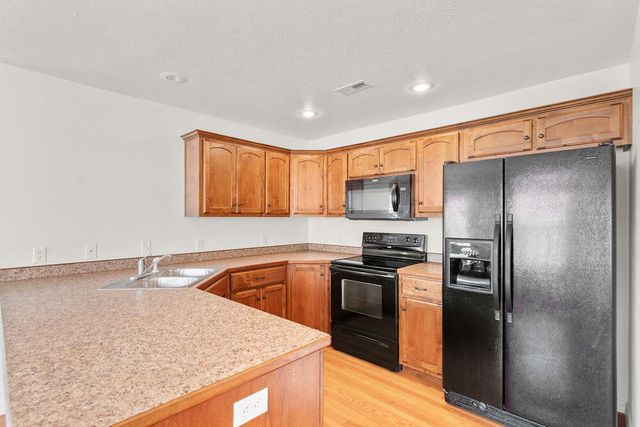 614 S Ashton Avenue, Republic, MO 65738