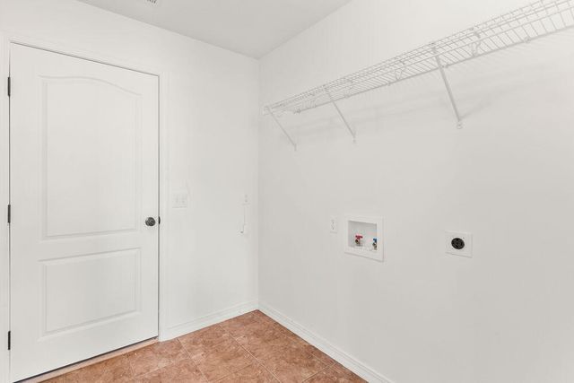 614 S Ashton Avenue, Republic, MO 65738