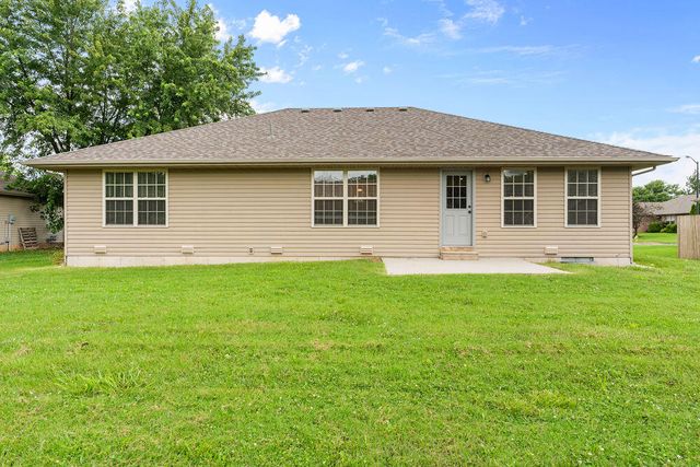 614 S Ashton Avenue, Republic, MO 65738
