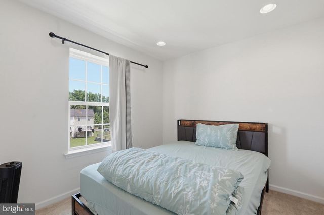 141 GRAYSTONE DR, Feasterville Trevose, PA 19053