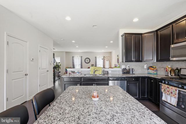 141 GRAYSTONE DR, Feasterville Trevose, PA 19053