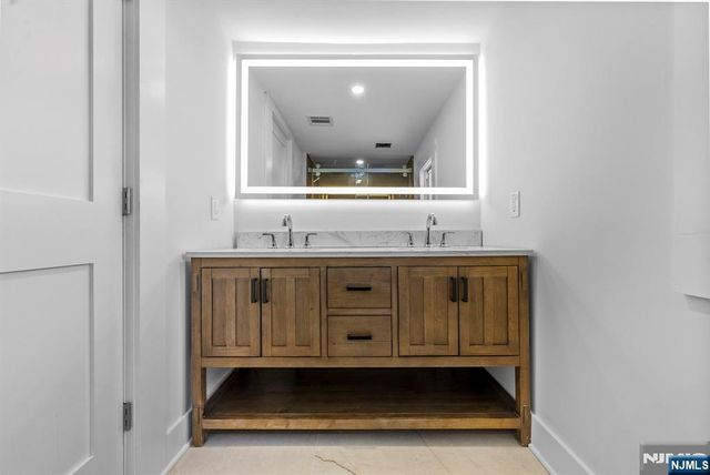 413 Franklin Avenue, Hasbrouck Heights, NJ 07604