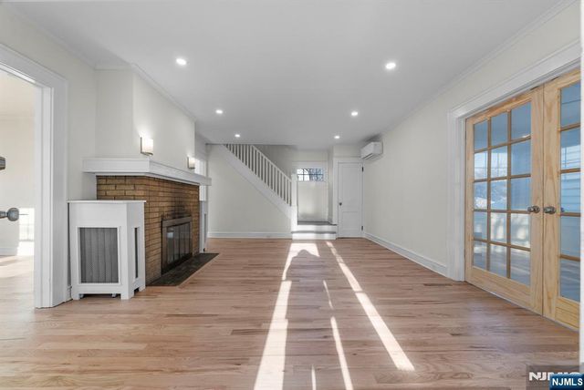 413 Franklin Avenue, Hasbrouck Heights, NJ 07604