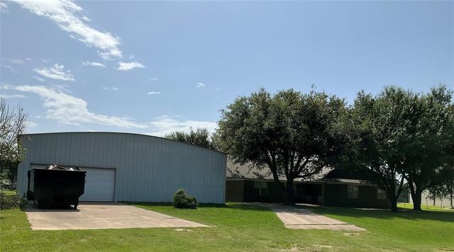 30 Piper Lane, Normangee, TX 77871
