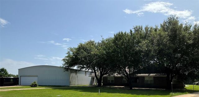 30 Piper Lane, Normangee, TX 77871