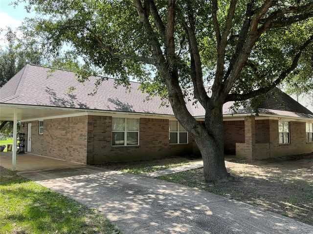 30 Piper Lane, Normangee, TX 77871