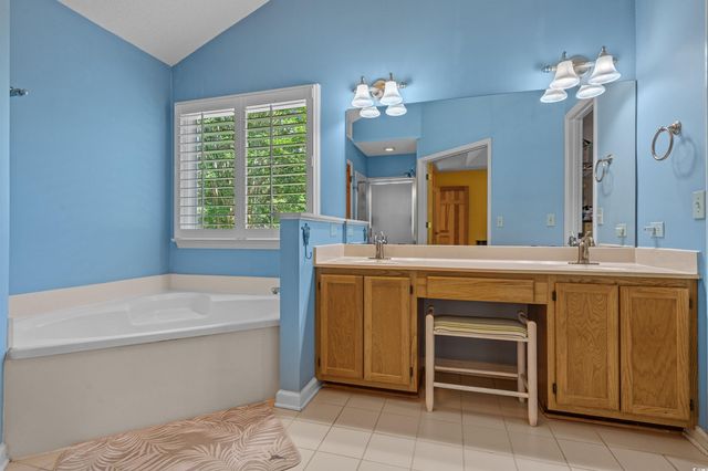3975 River Hills Dr., Little River, SC 29566
