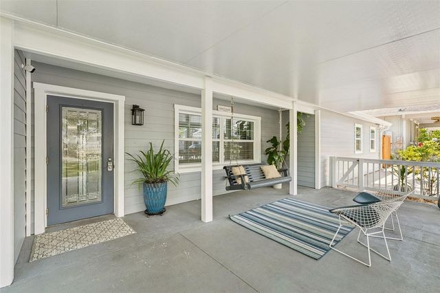 302 W COMANCHE AVENUE, Tampa, FL 33604