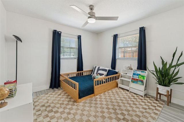 302 W COMANCHE AVENUE, Tampa, FL 33604