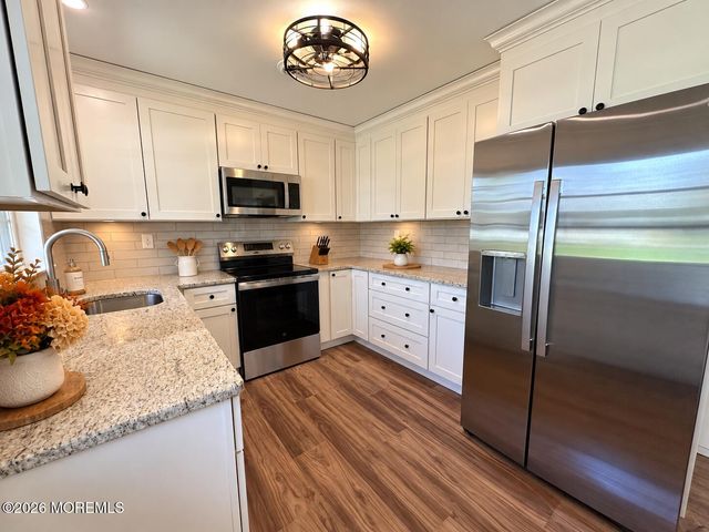 21B Cambridge Circle, Manchester, NJ 08759