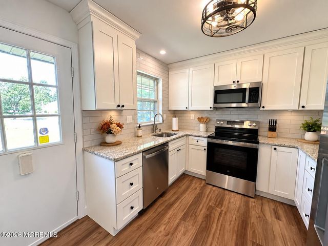 21B Cambridge Circle, Manchester, NJ 08759