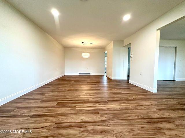 21B Cambridge Circle, Manchester, NJ 08759