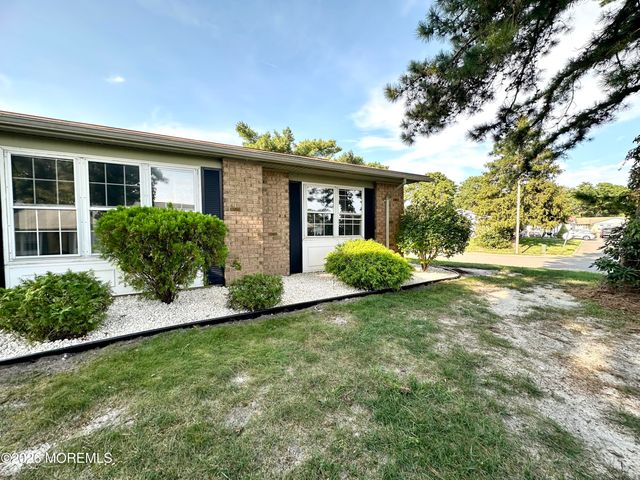 21B Cambridge Circle, Manchester, NJ 08759