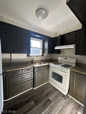 505 6th Street, Campbell, OH 44405