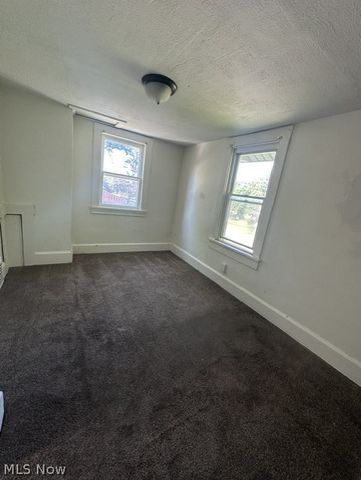 505 6th Street, Campbell, OH 44405