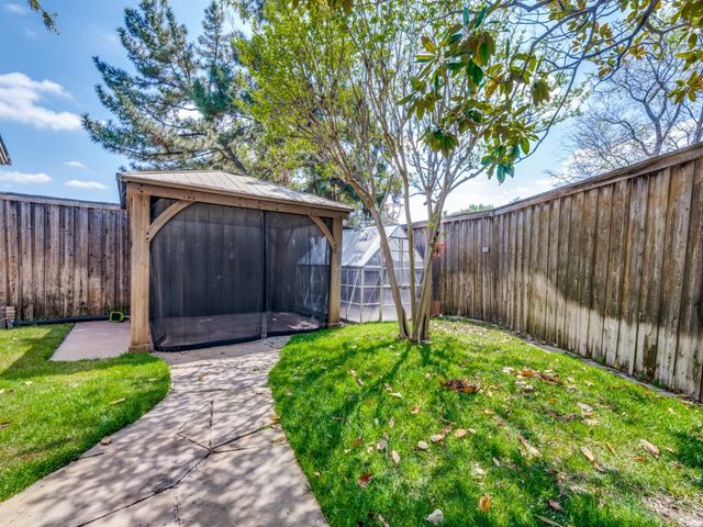 108 Wellesley Drive, Irving, TX 75062