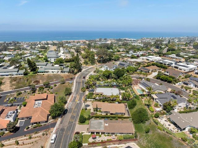 630 S Nardo, Solana Beach, CA 92075