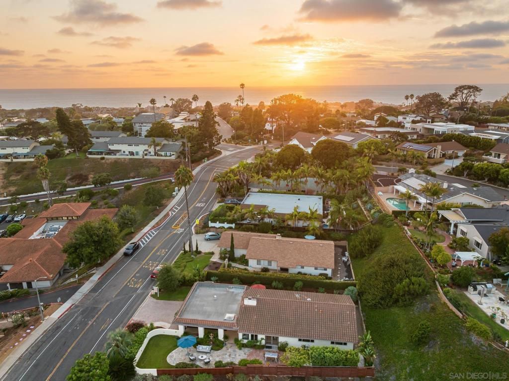 630 S Nardo, Solana Beach, CA 92075