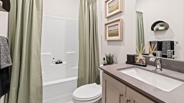 21228 SE Pelee Drive, Bend, OR 97702