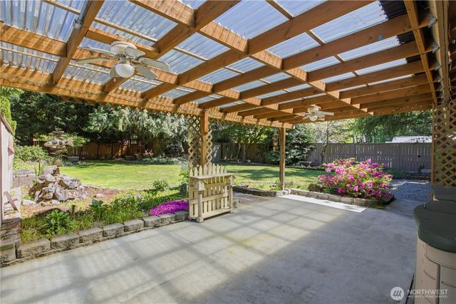 31032 228th Avenue SE, Black Diamond, WA 98010