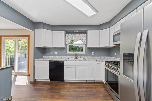 2540 Ashdale Drive, Twinsburg, OH 44087