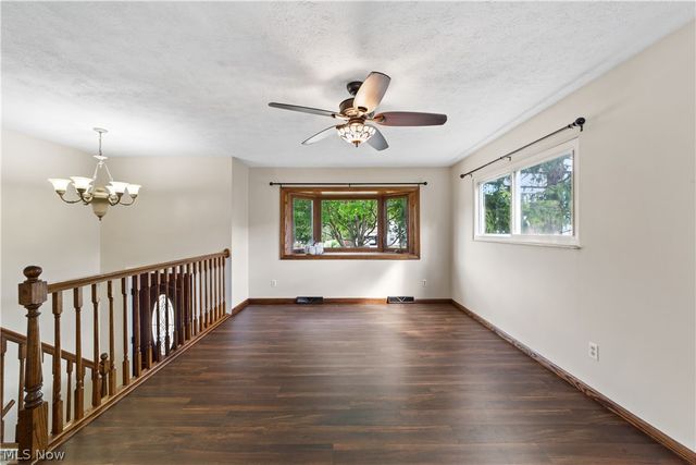 2540 Ashdale Drive, Twinsburg, OH 44087