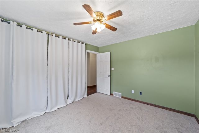 2540 Ashdale Drive, Twinsburg, OH 44087