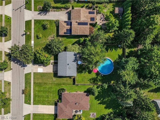 2540 Ashdale Drive, Twinsburg, OH 44087