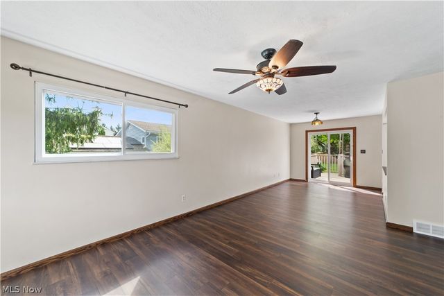 2540 Ashdale Drive, Twinsburg, OH 44087